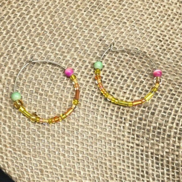 Beaded Hoop Pierced Earrings Pink Green Yellow Gold Silver Retro Boho - Picture 1 of 3